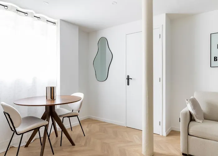 Chapelle Ordener Magnifique Appartement